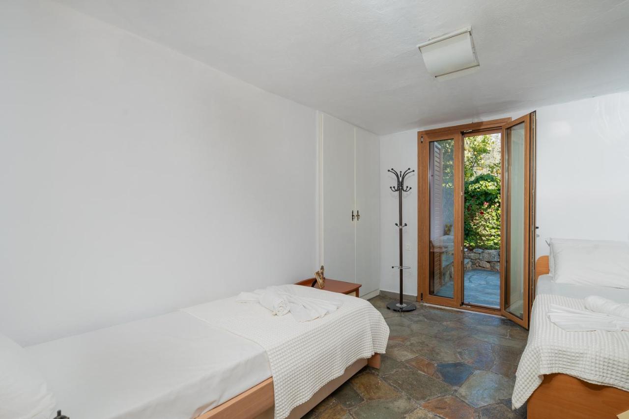 Villa Beis Pórto Ráfti Esterno foto